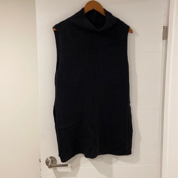 Wilfred Black Knit Vest - Picture 2 of 5